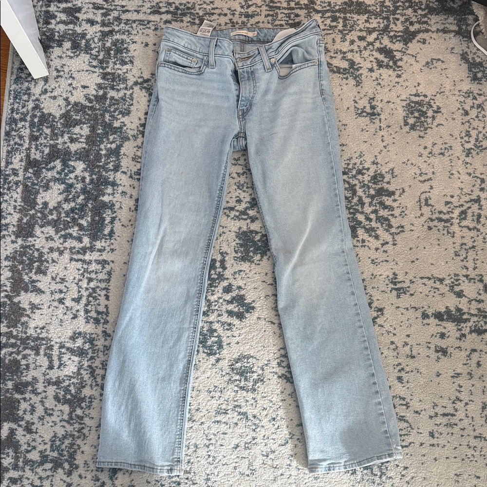 Levi's Light Wash Women's Low Rise Boot Cut Jeans - Picture 2 of 4